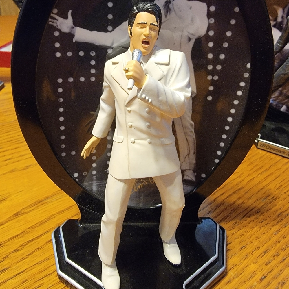 Rare Vintage Elvis Presley Memorabilia